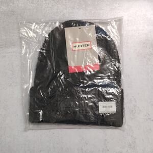 NWT Hunter Black Tonal Patch Knitted Beanie Hat Winter One Size